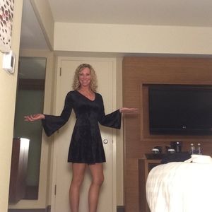 Meet your Posher, Gloria